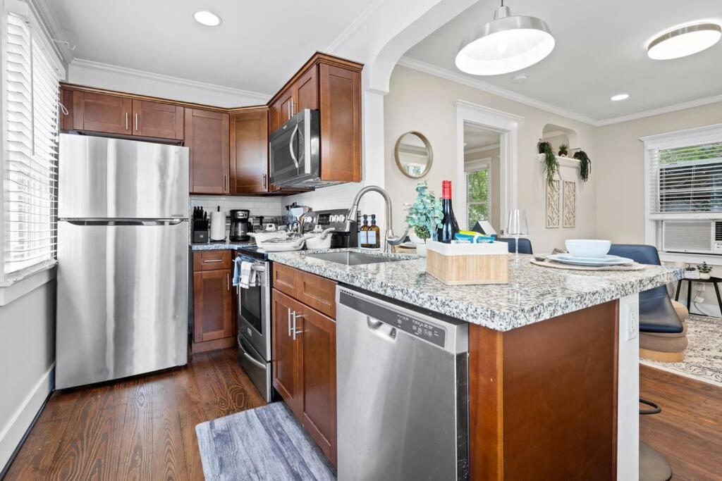 Historic Heights Cozy Nook Apartment Houston Exterior photo