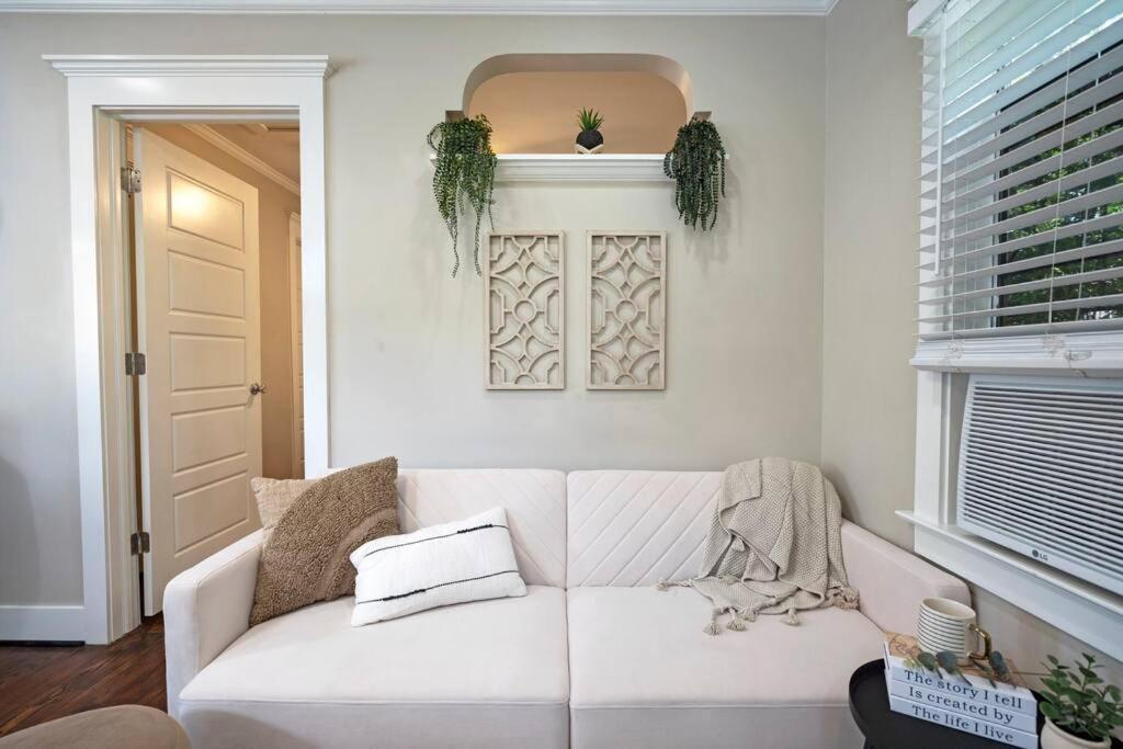 Historic Heights Cozy Nook Apartment Houston Exterior photo